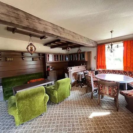 Hubenbauer - Mit Garten Und Parkplatz *