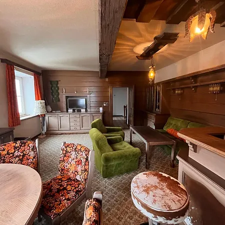 Hubenbauer - Mit Garten Und Parkplatz * Unzmarkt