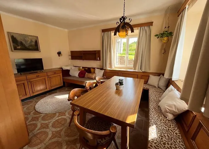 Hubenbauer - Mit Garten Und Parkplatz *