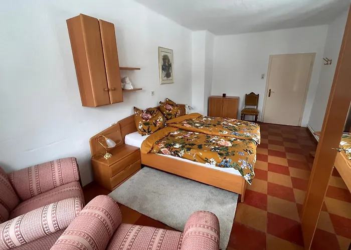 Hubenbauer - Mit Garten Und Parkplatz